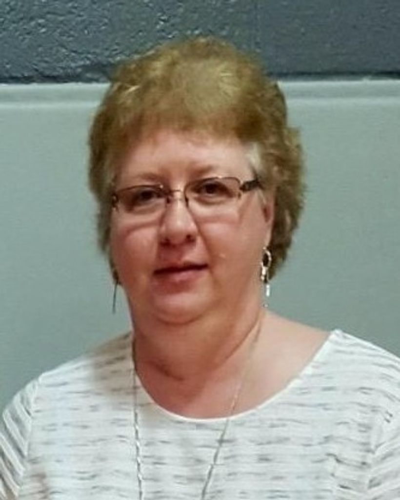 Lori-ann Ewart Profile Photo