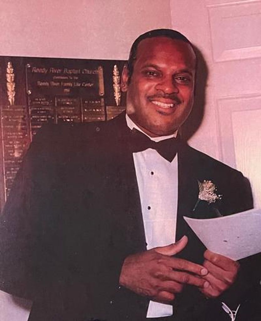 Mr. Lamont Van Doren Kelly "Vandy" Profile Photo