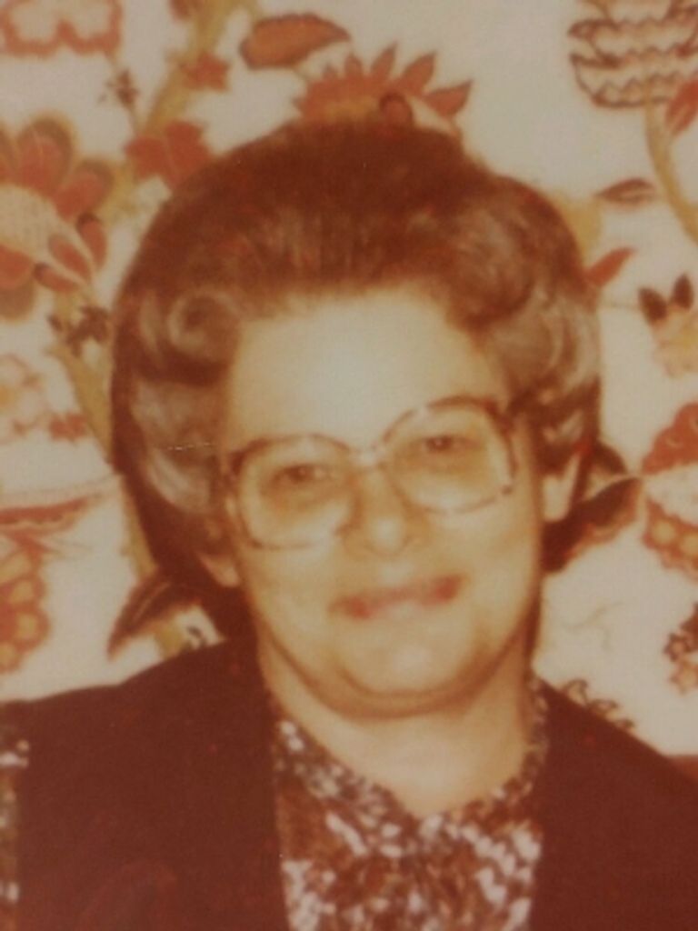 Elizabeth Mabbett Profile Photo