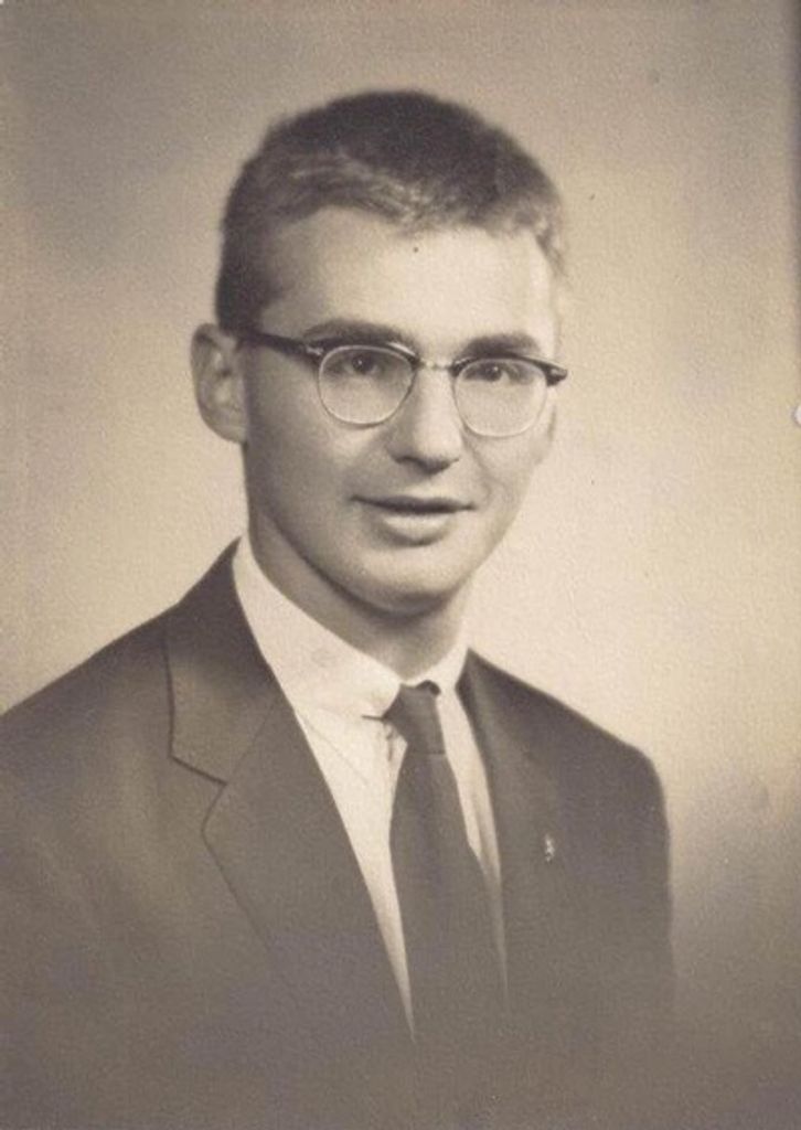 Erwin A Selleck Profile Photo