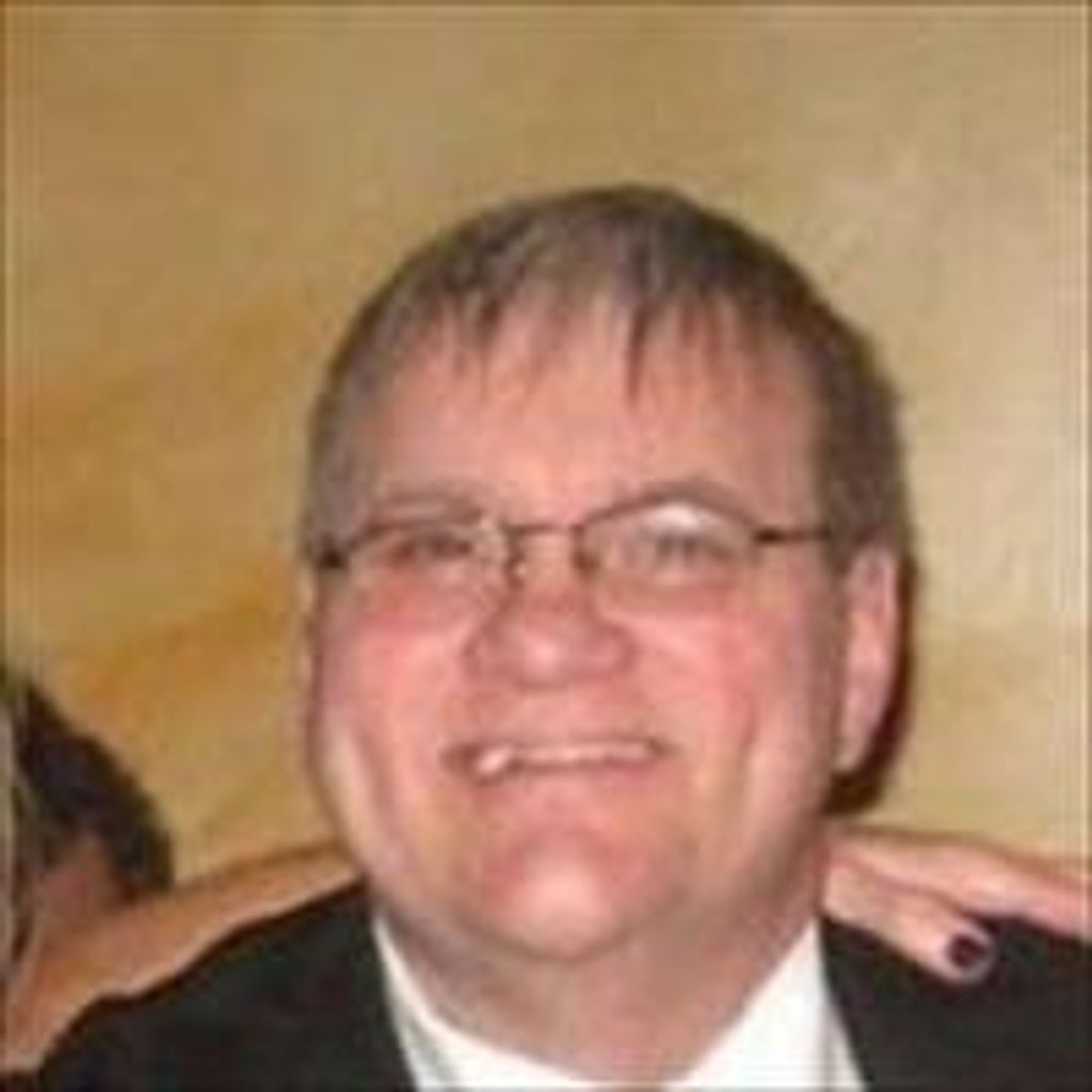 Paul Decker Profile Photo