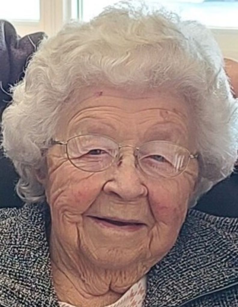 Gertrude Anna (Awsumb)  Brandt Profile Photo