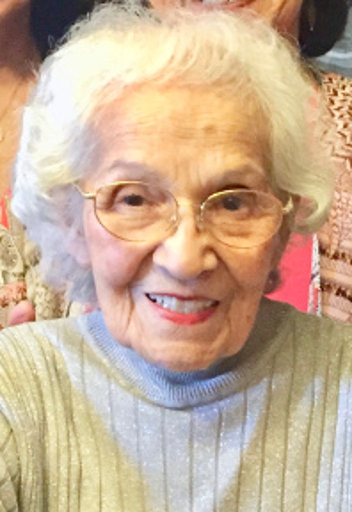 Mae Juanita (Montoya)  Naranjo