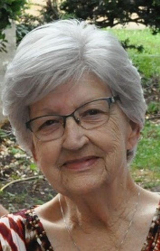 Charlotte Lee Hooton