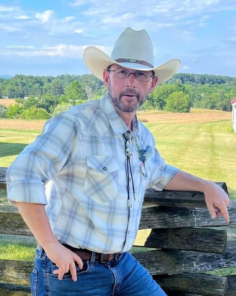 Christopher Osborne Profile Photo
