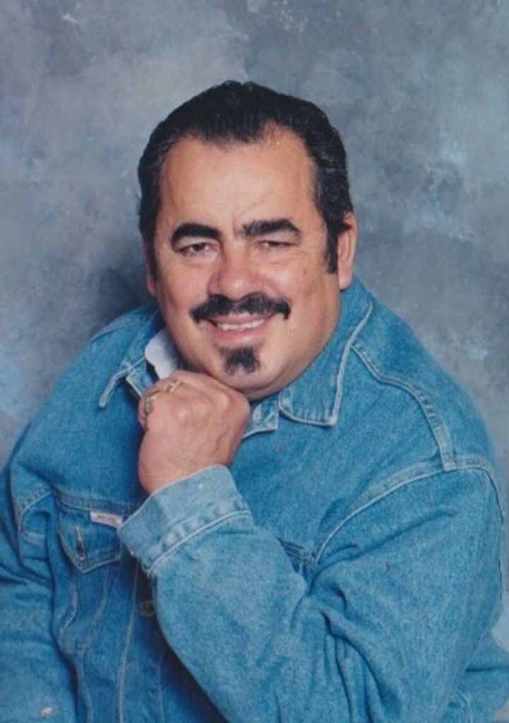 Martino Montez Profile Photo
