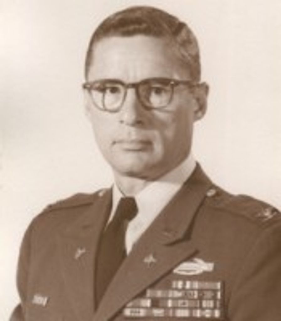 William Dougald Macmillan Iv.