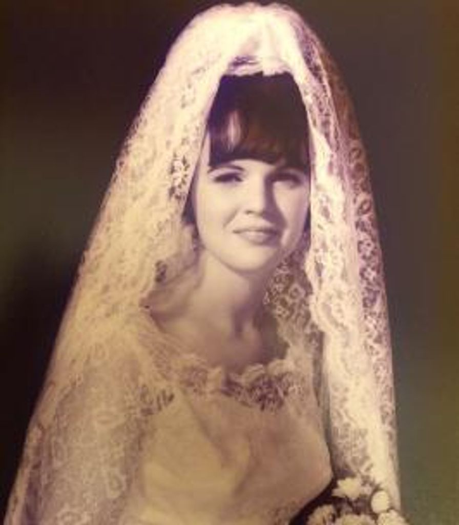 Lorraine Fluet Profile Photo