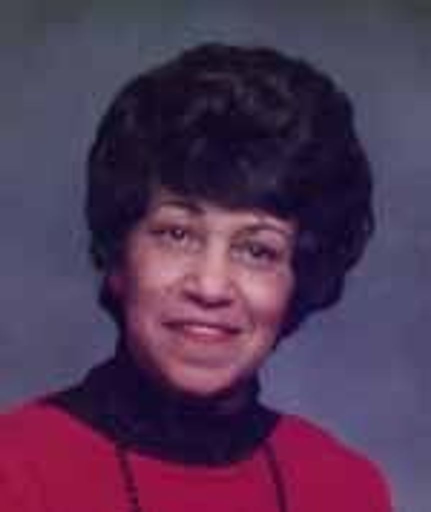 Evelyn "Vivian" Silva