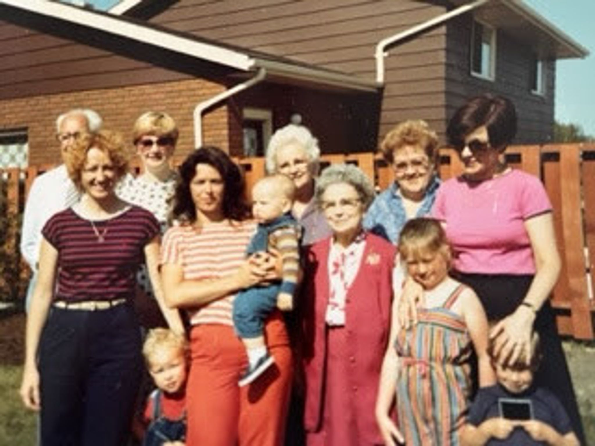 Nancy Elizabeth (Hartwell) Muntz Obituary May 14, 2023 - Billingsley  Funeral Home, image size:2048x1536