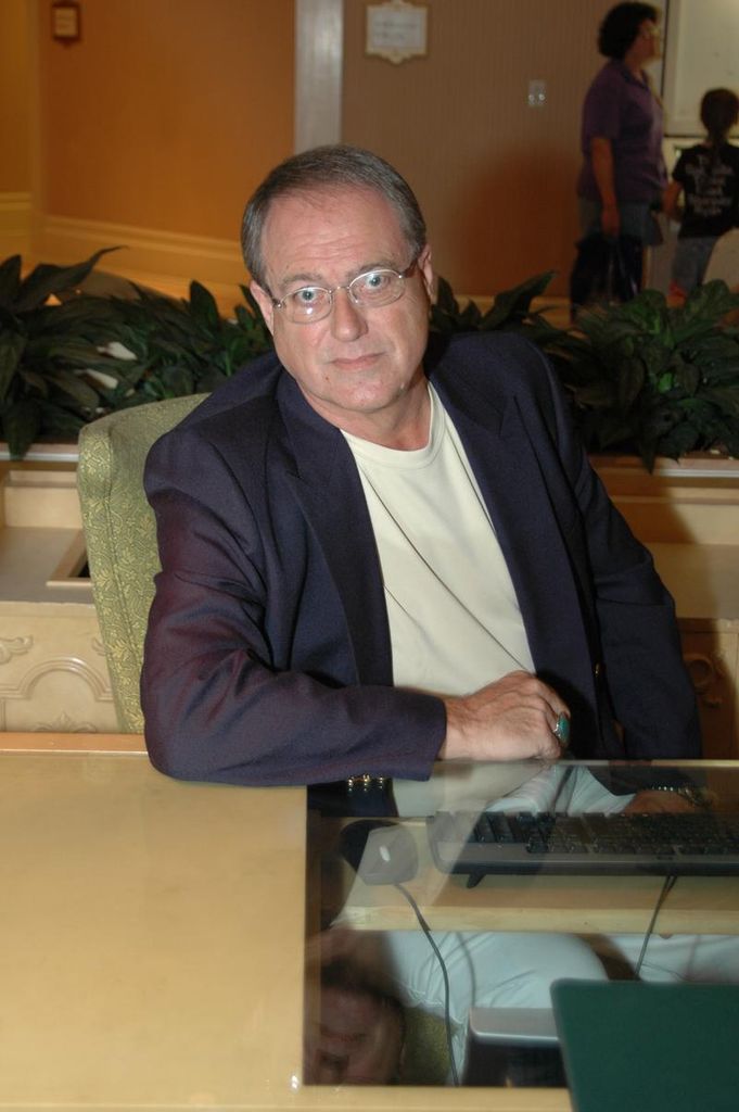 Paul Larsen Profile Photo
