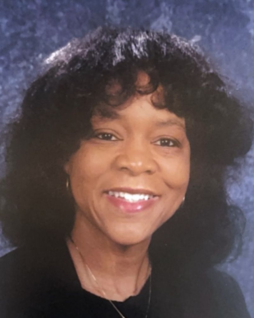 Mrs. Eve Arnold Hunter Profile Photo