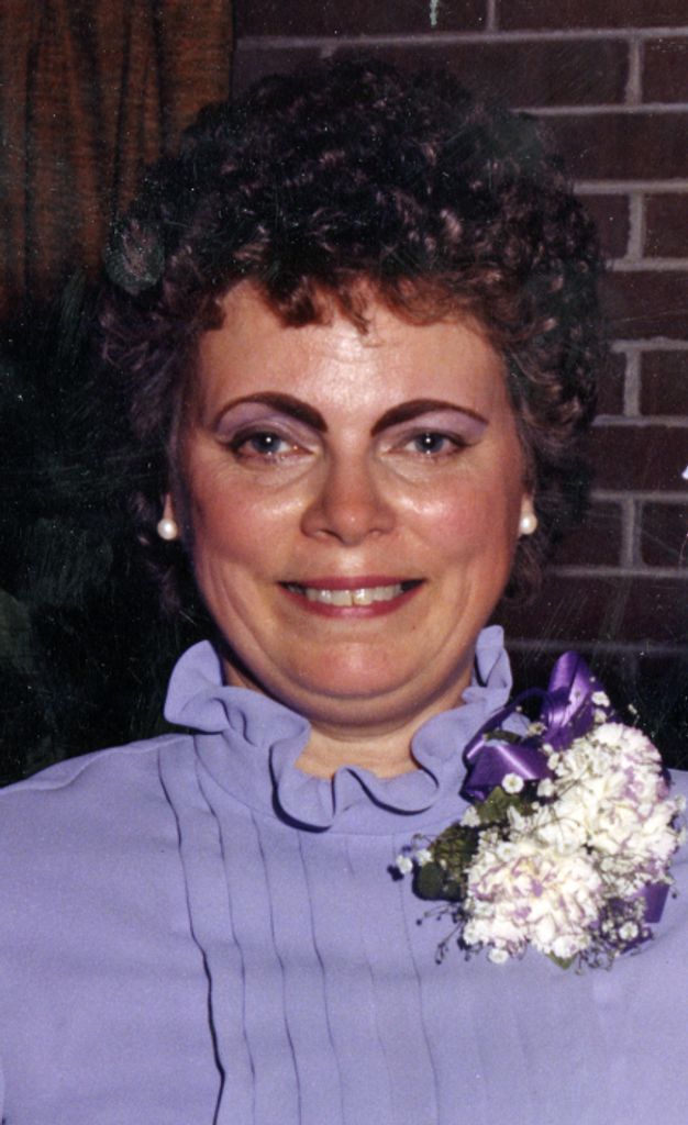 Sharon Lee (Voneute)  High Profile Photo