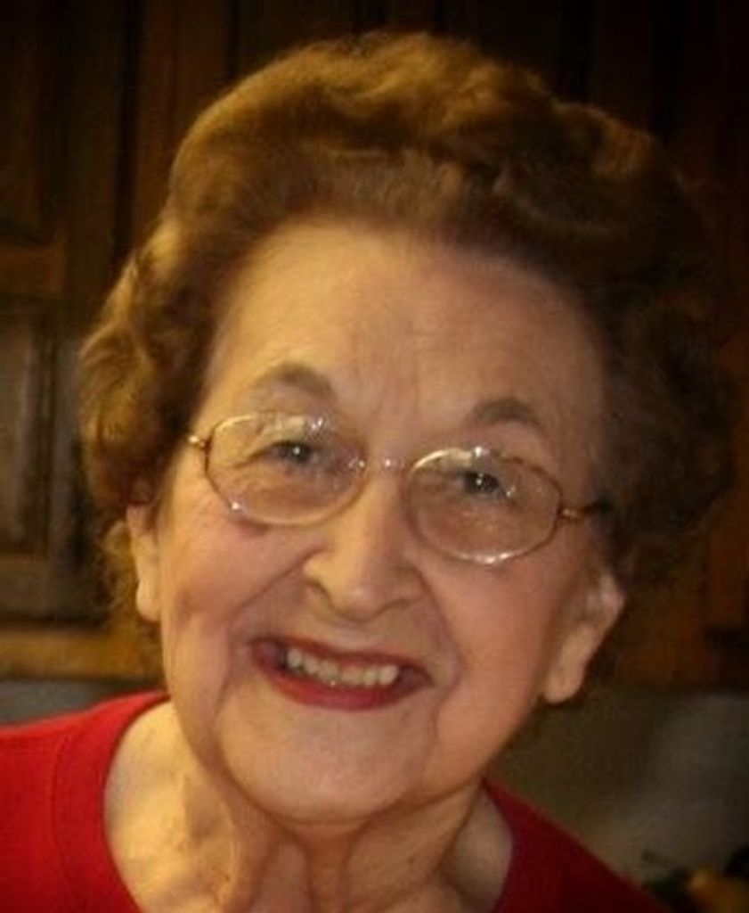 Ellen Holub Profile Photo