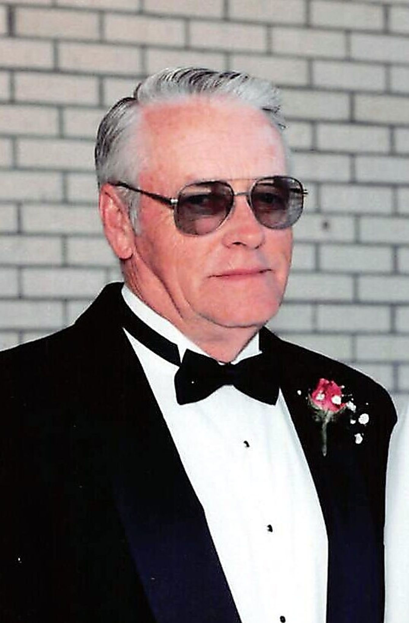 Donnie Lambert photo gallery image 1 of 121