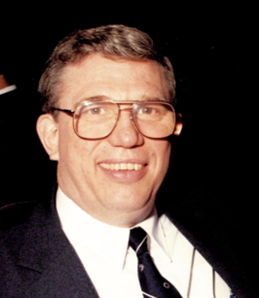 Eric K Holm