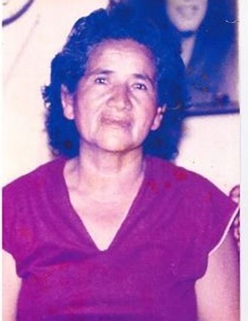 Amparo T Ayala Profile Photo