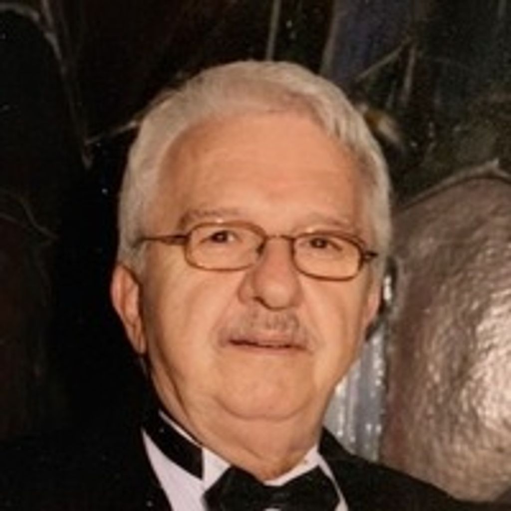 Ed Holmes