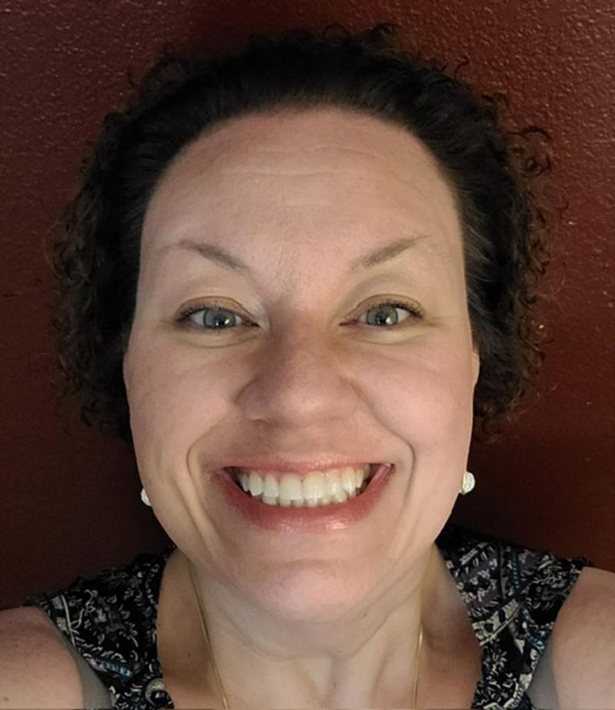April Dawn Combs-Hall Profile Photo