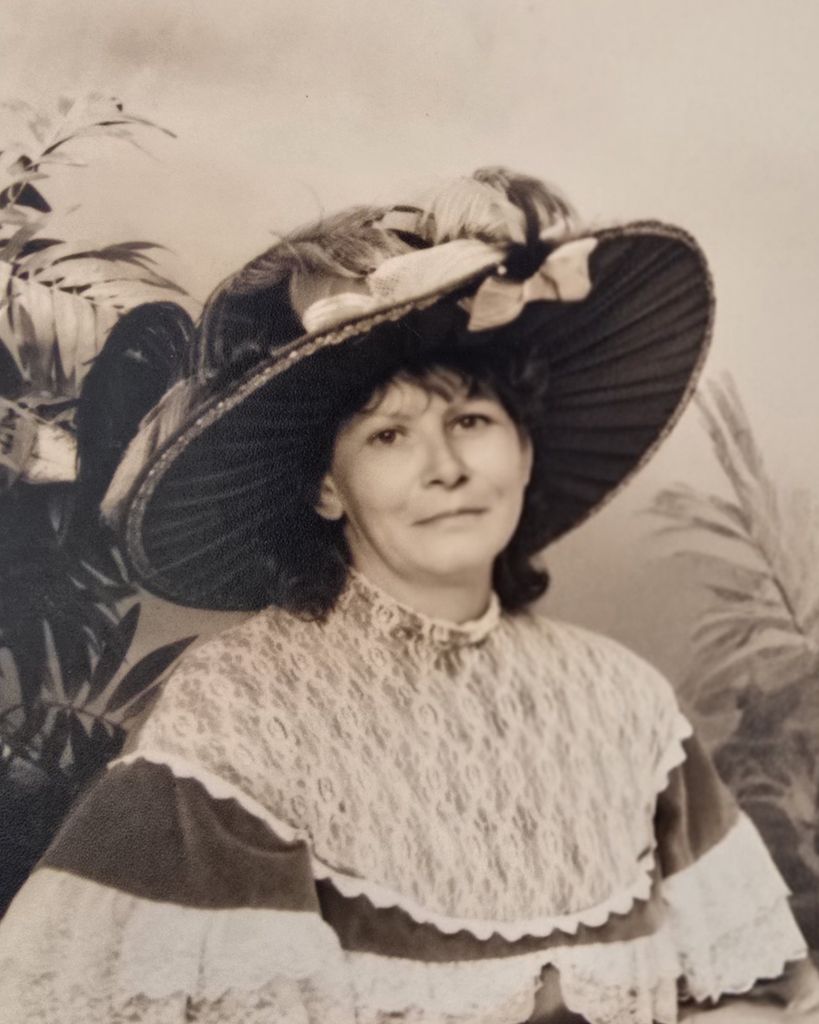 Lora Christine Hicks