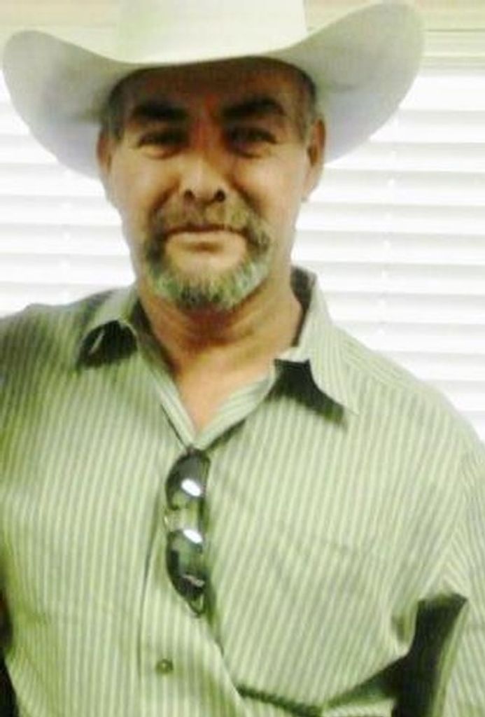 Jose Luis Santos Sr. Profile Photo
