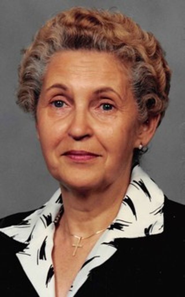 Pauline (Walters)  May