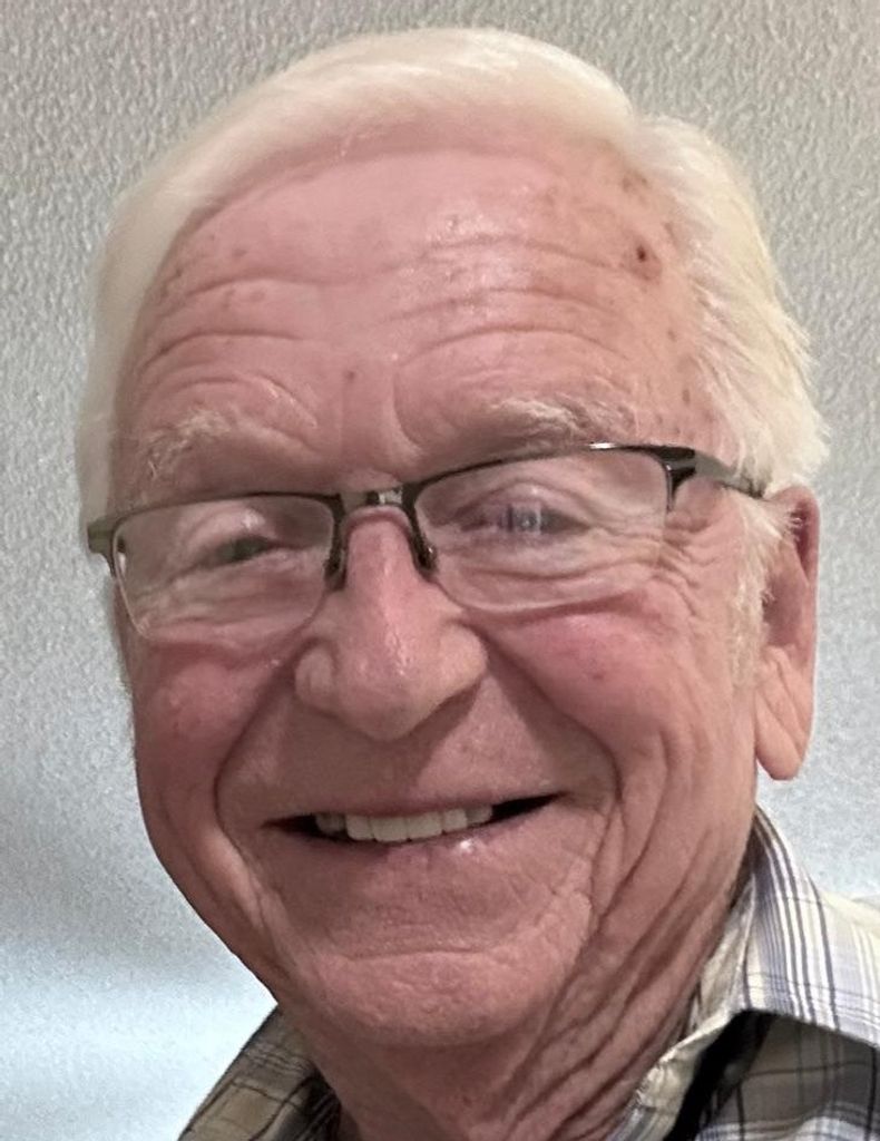 Roy Merrill Hill Profile Photo