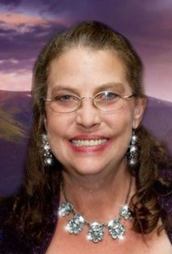 Nina Graves