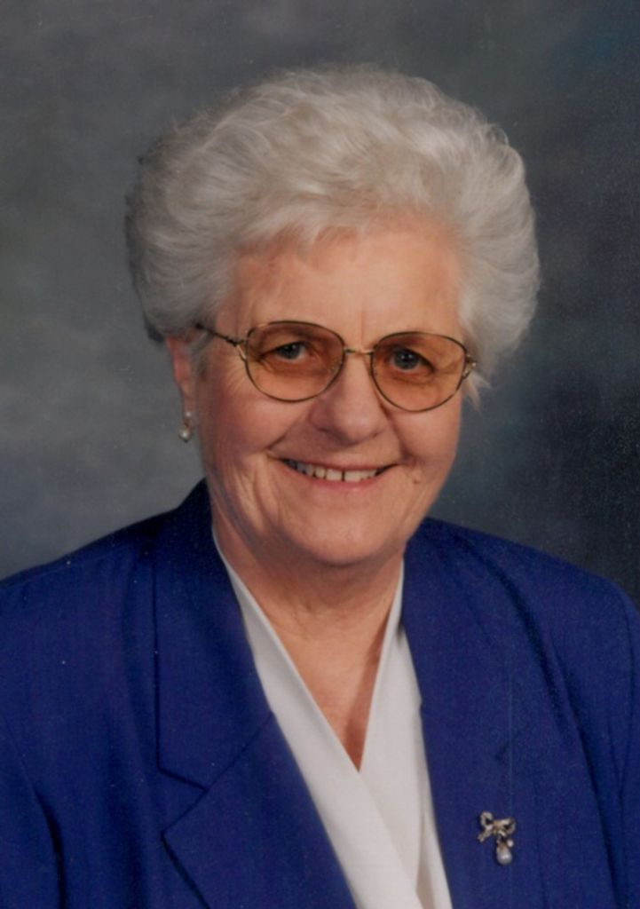 Mary Lou (Helmkamp)  Menke