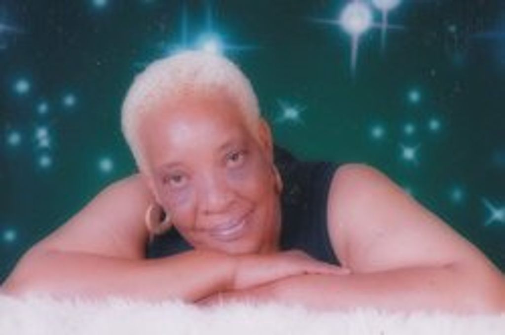 Gloria Delores Phillips
