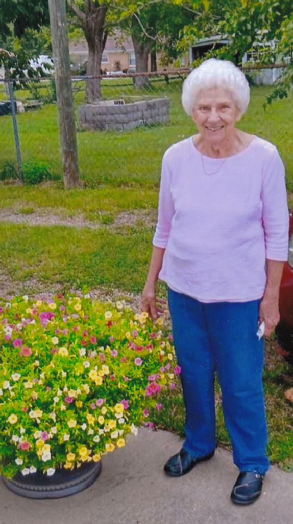 June Bazzell Cochrum Profile Photo