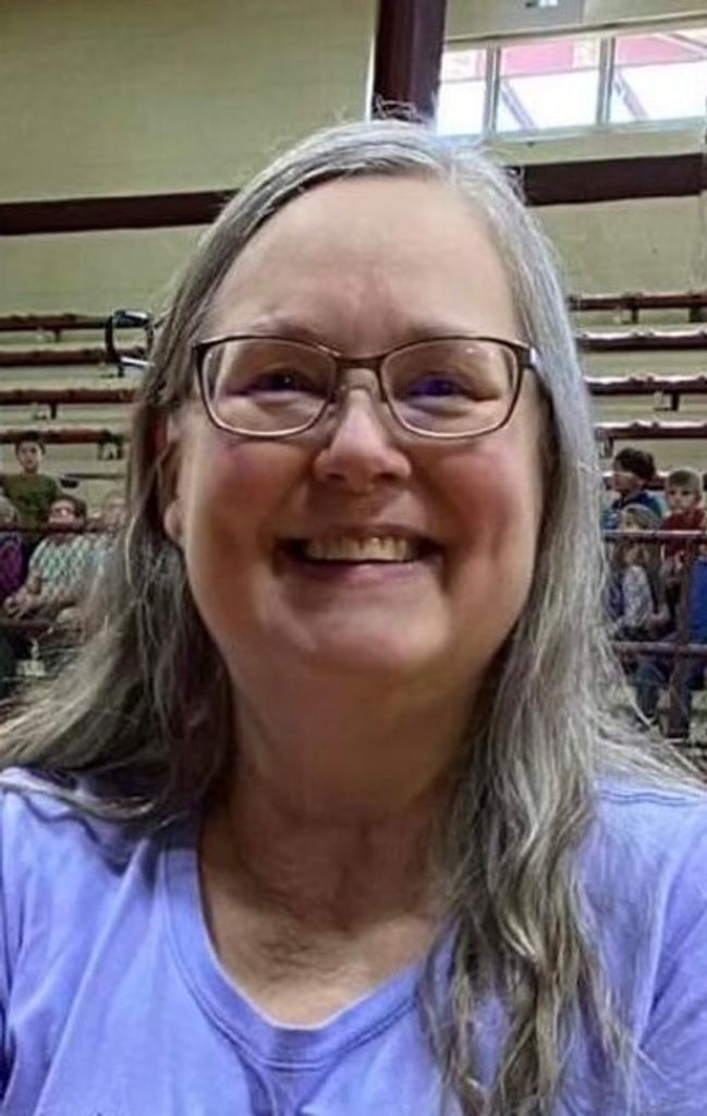 Lori Ann Daughtrey Profile Photo