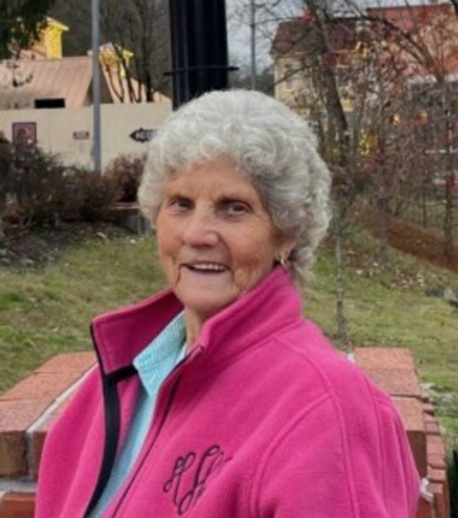 Helen Holden Profile Photo