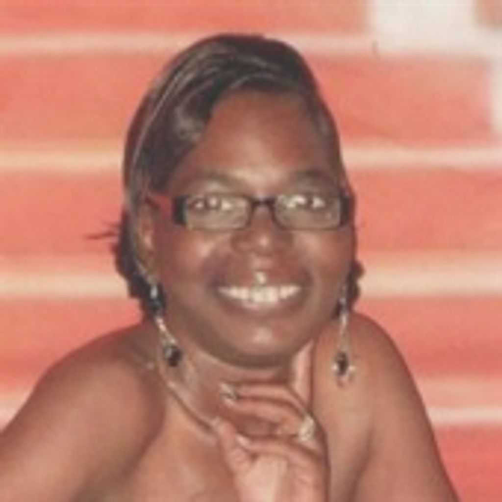 Ms.  Kenyatta  K. Comer