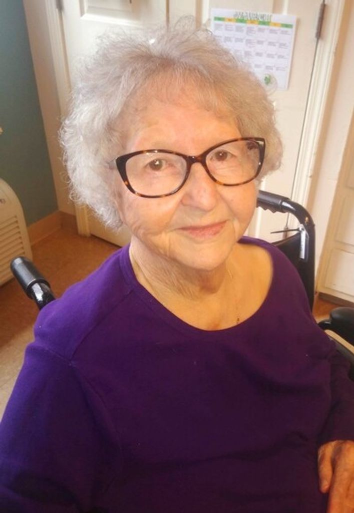 Betty Ann Salas Profile Photo