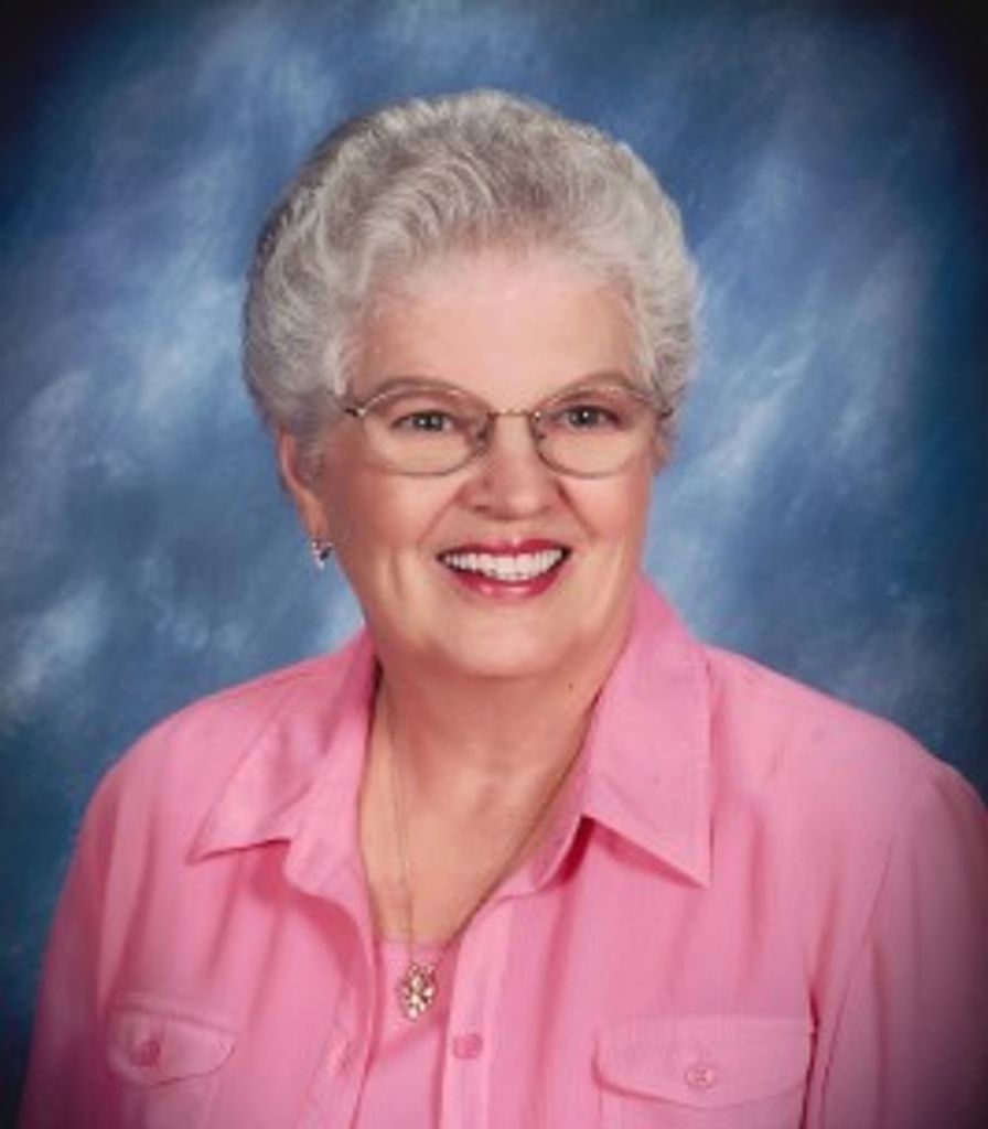 Phyllis Finch Profile Photo