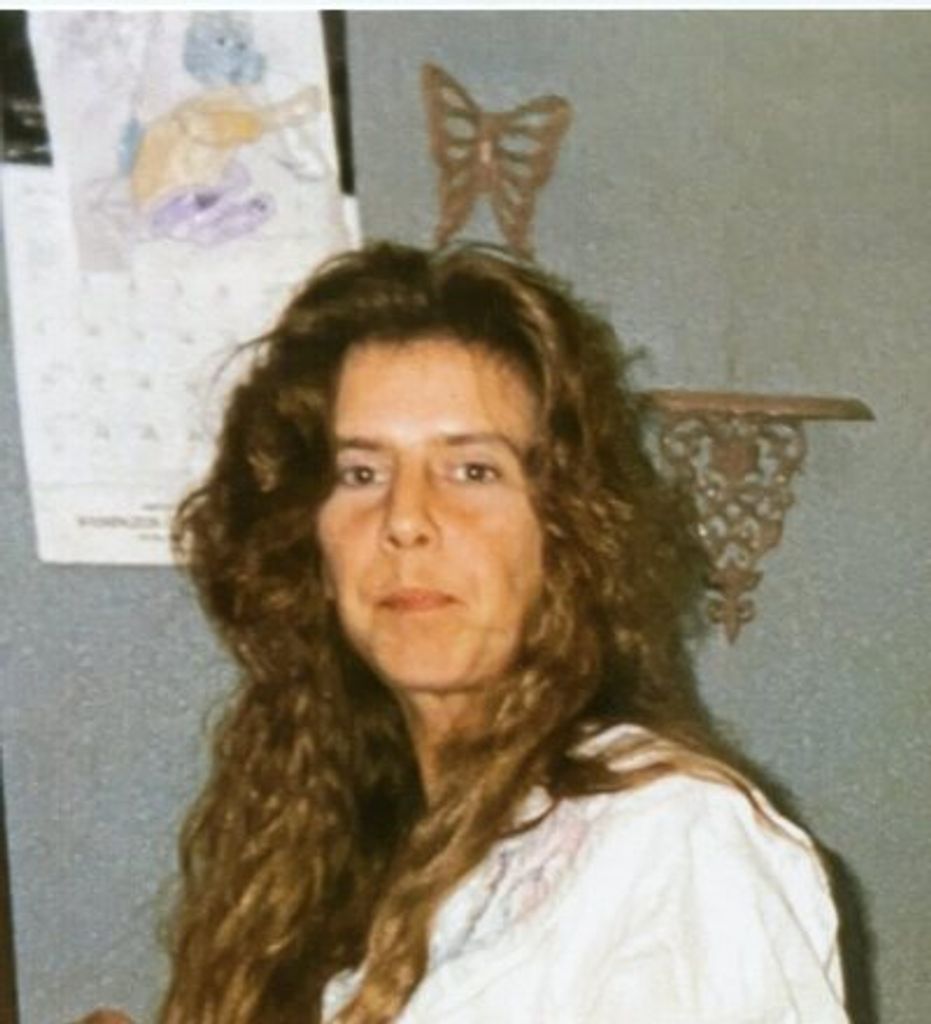 Deborah Kay Feathers Profile Photo