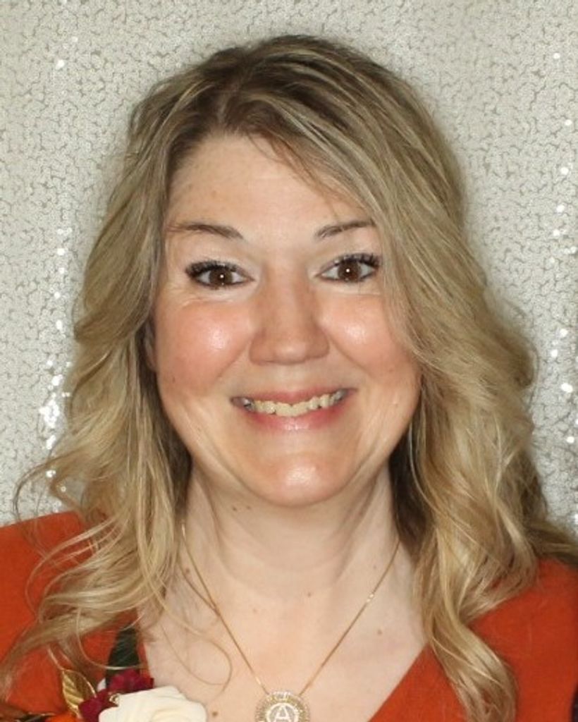 Amy Joy Knott Profile Photo