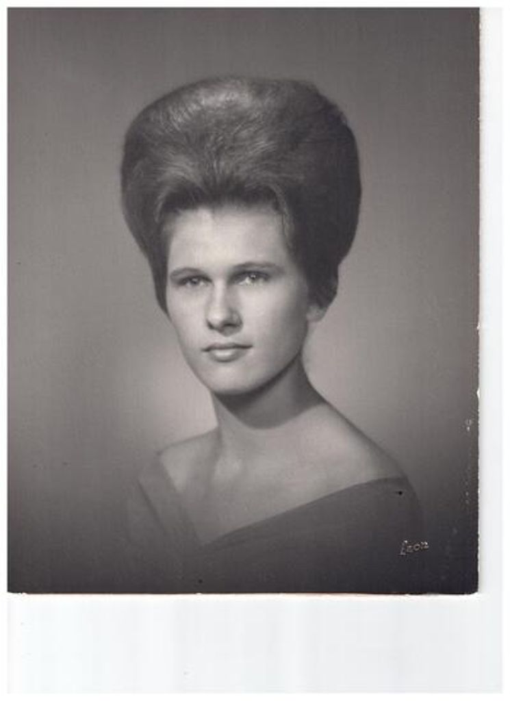 Sandra Robbins Profile Photo