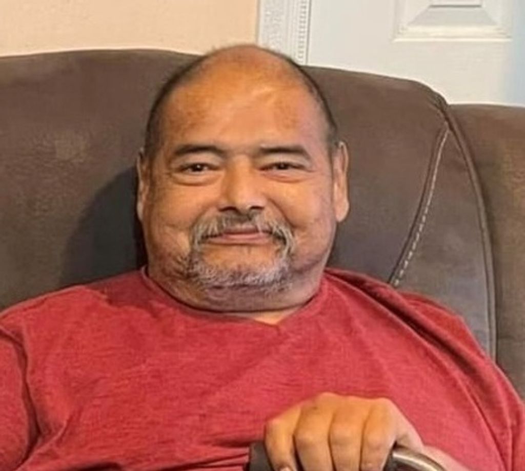 Robert Villanueva Profile Photo
