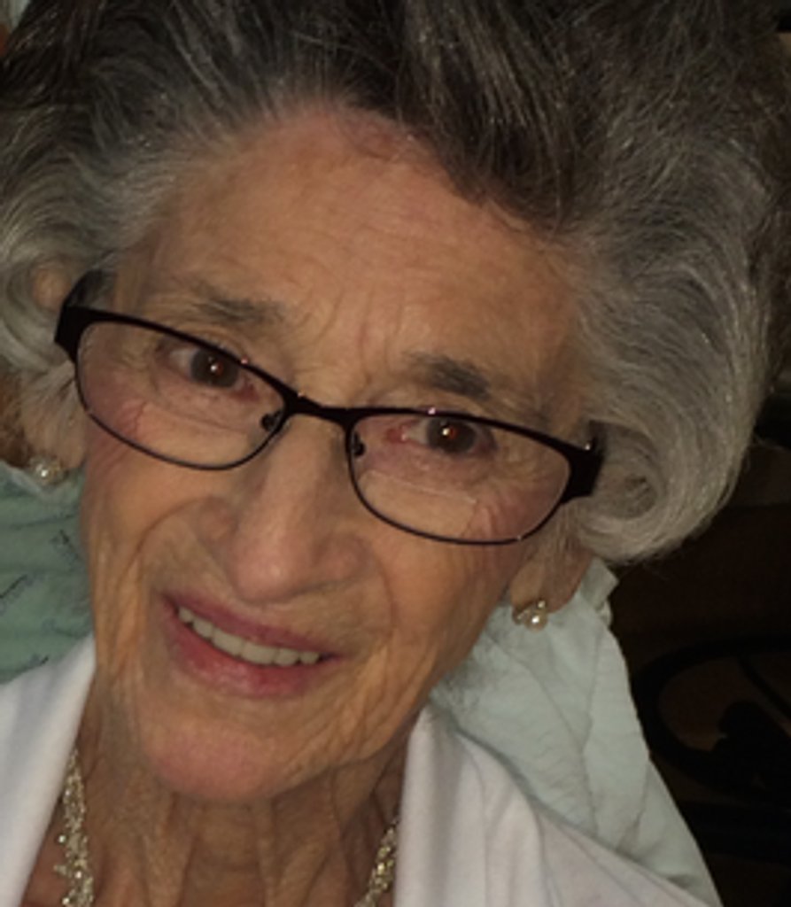 Genna  Loice Pfannstiel