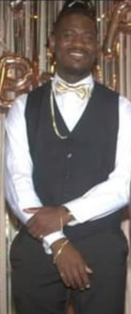 D'Quan Dione Brown Profile Photo