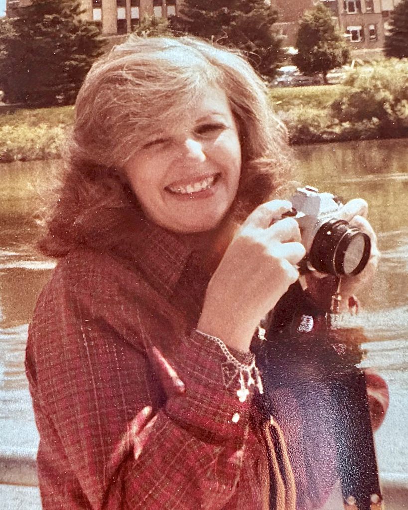 Sandra Louise Hillman Profile Photo
