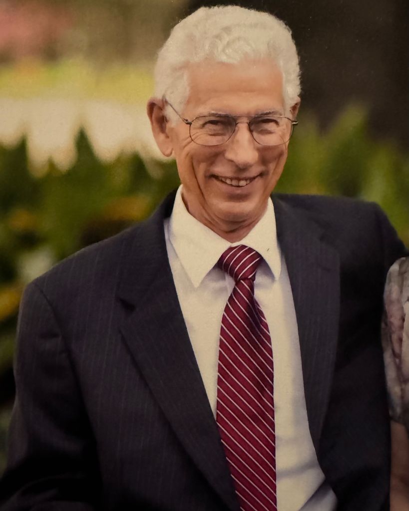 Dr. Thomas Wayne Huber Profile Photo