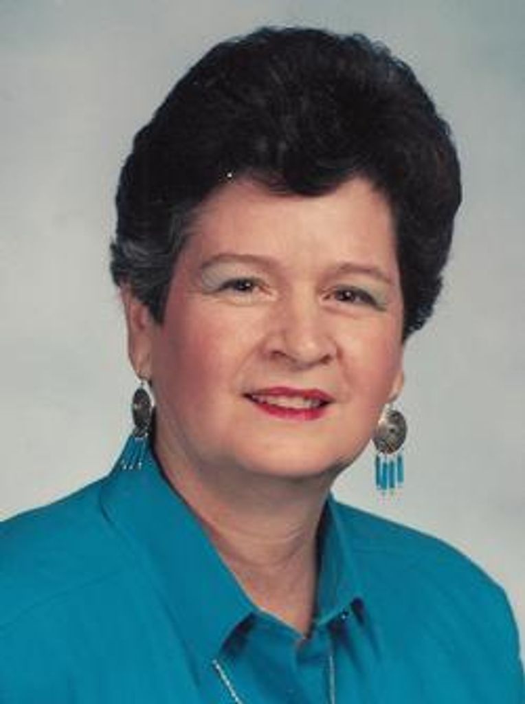 Cynthia Wynelle "Nell" Spires Watson