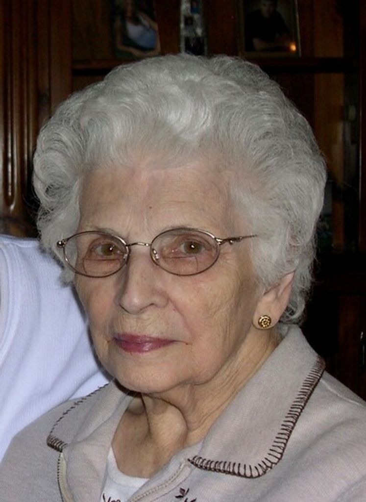 Evelyn V. Renaud Profile Photo