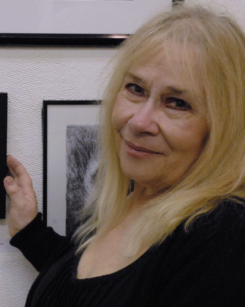 Elizabeth Anne Featherstone Hoff Profile Photo