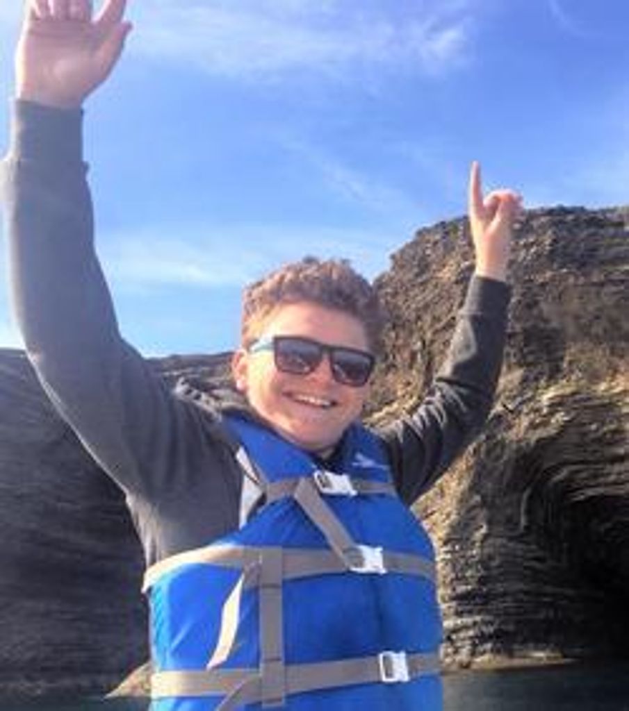 Zachary Jonah Knee Profile Photo