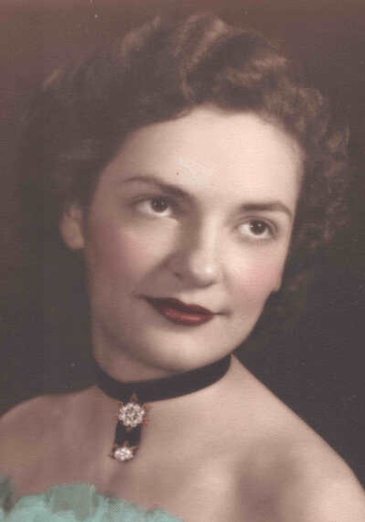Colleen Kaye Lines Profile Photo