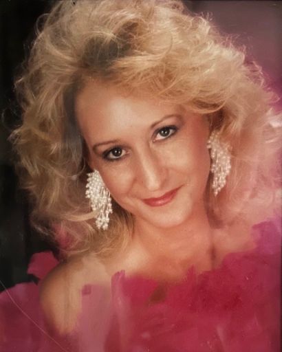 Sandra Lopez's obituary image